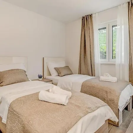Villa Ivo Promajna Extérieur photo